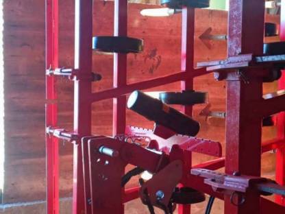 Bild 5:Grubber Einböck Taifun 6 m mit Planetschiene