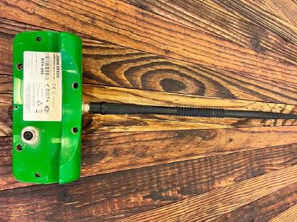 Bild 2:Funk RTK-Modem John Deere PFA10762
