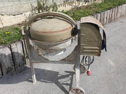 Bild 2:Mischmaschine, Betonmischer