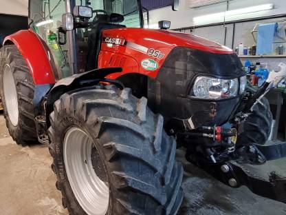Case Farmall U Pro/Multi 95U