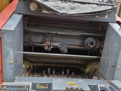 Bild 3:Ballenpresse Fort Maxicut F21