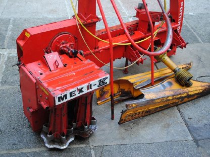 Bild 3:Pöttinger Maishäcksler Mex II K