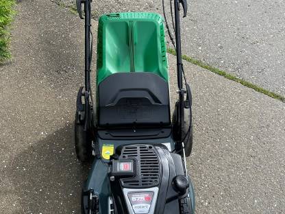 Bild 2:Rasenmäher mit Elektrostart