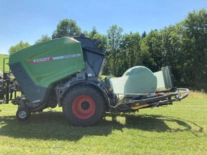 Bild 2:Silofutterrundballen