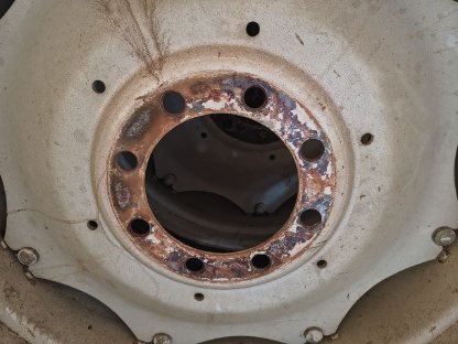 Bild 8:4 Stk. Kompletträder