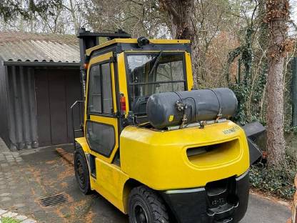 Bild 4:Komatsu FG-45T - 4,5 t Tragkraft - Top Zustand