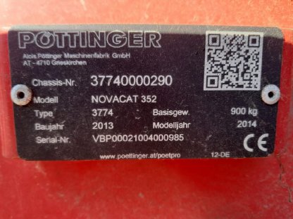 Bild 3:Pöttinger 352 Heckmähwerk