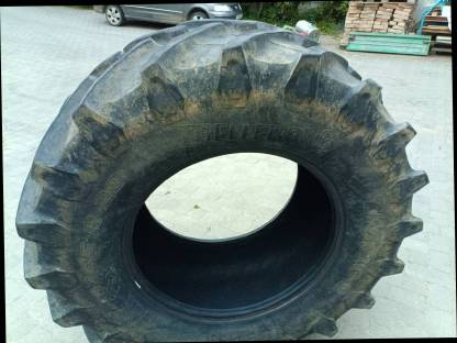 Bild 3:Reifen 540/65 R28 Trelleborg