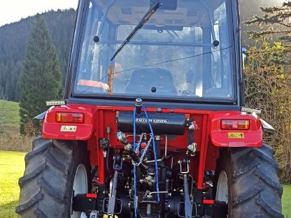 Bild 5:Neuwertiger 4x4 Traktor Foton 504 mit 50 PS