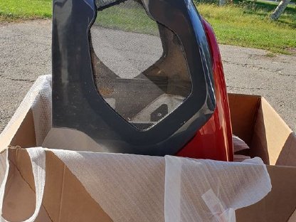 Verkaufe eine leicht beschädigte Lintrac 100 Motorhaube