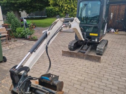 Bobcat E16