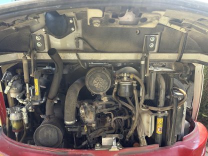 Bild 4:Takeuchi TB235-2