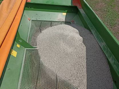 Bild 3:Amazone ZAM 2501 Hydro Profis Wiegestreuer