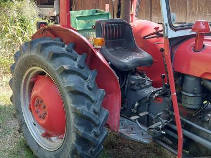 Bild 4:Massey Ferguson 35x Spezial