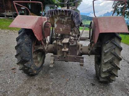 Bild 4:Steyr Traktor