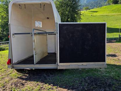 Bild 2:Pferdeanhänger WM Meyer 2015