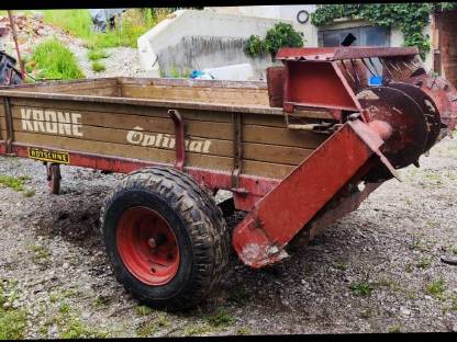 Bild 2:Bergmiststreuer Krone