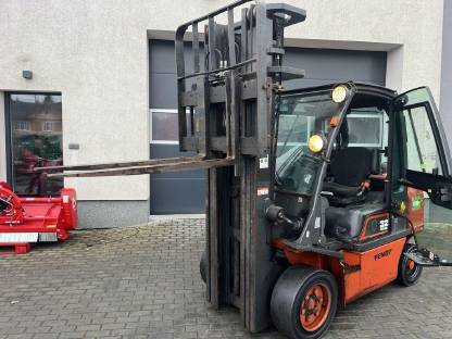 Bild 6:Stapler Nissan 32