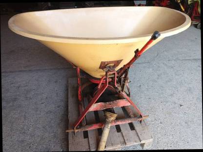 Bild 2:Düngerstreuer Vicon