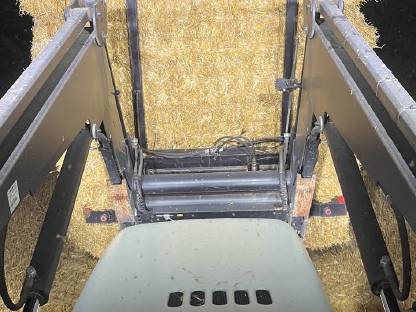 Bild 2:Stroh Quaderballen FineCut