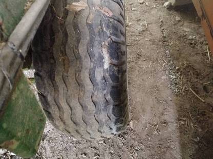 Bild 5:Anhänger mit hydr. angetriebenem Kratzboden