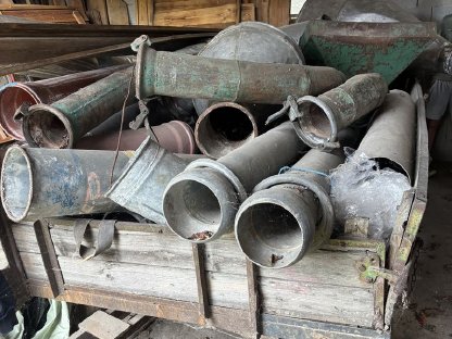 Bild 2:Zyklone und Rohre für Muser