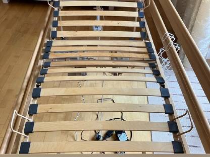 Bild 2:Pflegebett el. verstellbar