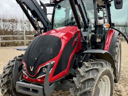 Valtra Traktor/Schlepper A75SH Bj 2024 inkl. Frontlader