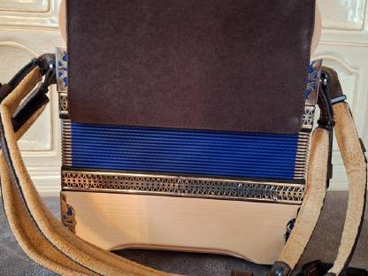 Bild 3:Verkaufe steirische Harmonika Müller Nockalm exklusiv