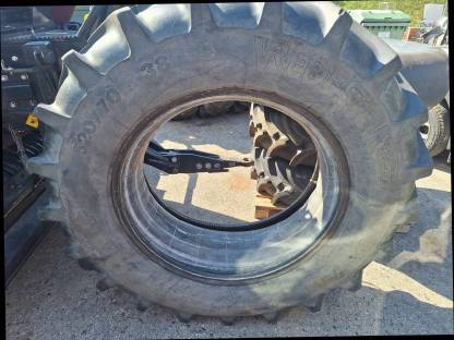 Bild 2:520/70R38 Traktorreifen