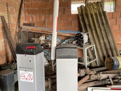 Bild 2:Elektroschranke,Schranke,Schranken,Schrankenanlage