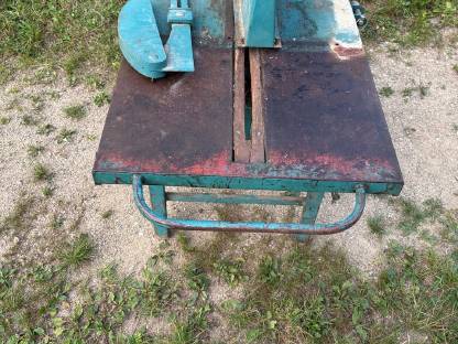 Bild 4:Zapfwellen-Kreissäge / Holzkreissäge