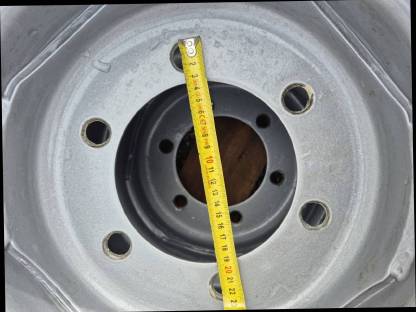 Bild 7:Felgen 10.0/75-15.3 Hoftrac