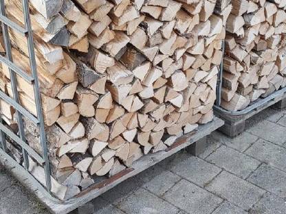 Bild 3:Ofenfertiges Brennholz