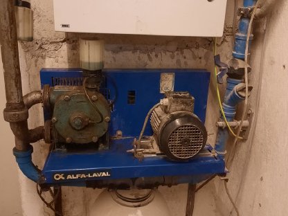 Bild 3:Rohrmelkanlage DeLaval