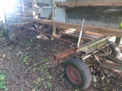 Bild 3:Seilwinde und Holzwagen, Eigenbau