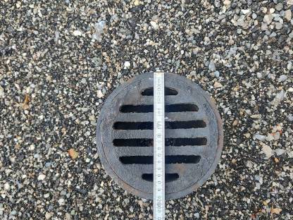 Bild 4:Hofeinlauf, Wassereinlauf, Eisenguss