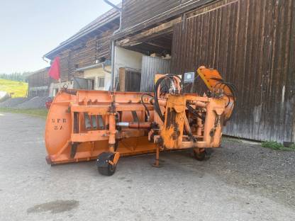 Bild 2:Schneepflug Springer SHL-3004-3C