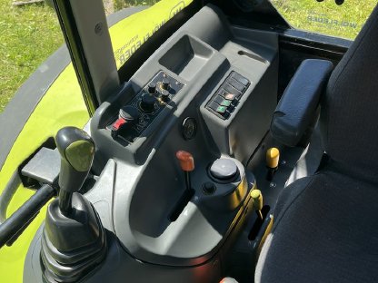 Bild 8:Claas Axos 340 CX