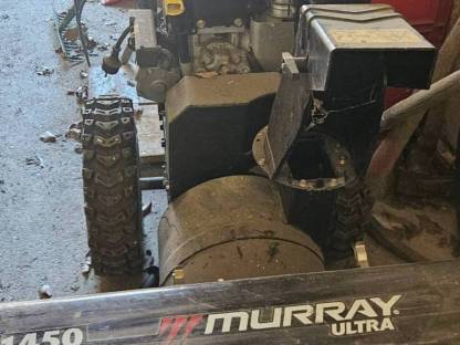 Bild 2:Heugebläse, Schneefräse, Motormäher und Milchtank mit Kühlung