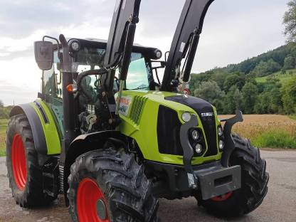 Bild 3:Claas Arion 420