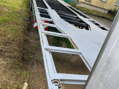 Bild 3:Plattform Auflieger