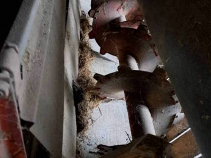 Bild 2:Miststreuer, Abschiebewagen Mengele