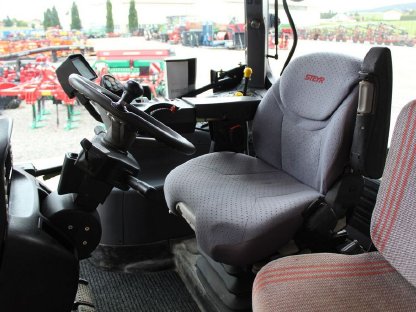 Bild 6:Steyr 4115 Profi