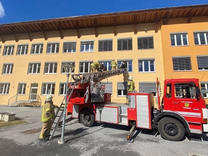 Bild 6:MAN 16.240 Magirus Drehleiter DLK30