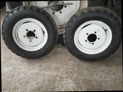 Bild 7:Traktorteile Steyr 760, 540