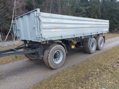 Bild 2:Schwarzmüller Kippanhänger