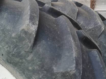 Bild 2:Michelin 520/70R34 entspricht 18.4R34