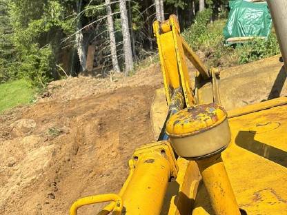 Bild 4:Laderaupe MF 300