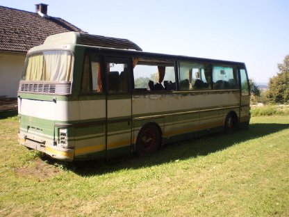 Alter Reisebus